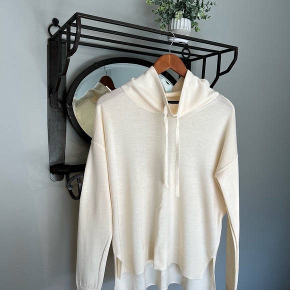 💯 Merino Wool Cowl Neck Sweater - Picture 8 of 9